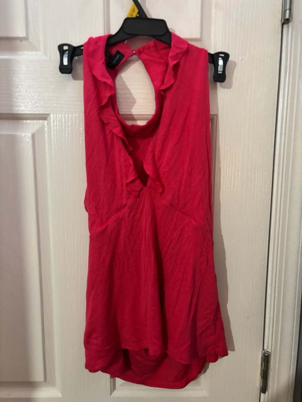Buckle Black Red Ruffled Halter Top Medium